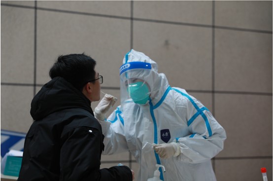 攜手同行，共克時(shí)艱！龍港國際醫(yī)療健康產(chǎn)業(yè)園凝聚抗疫“統(tǒng)戰(zhàn)力量”！(圖7)